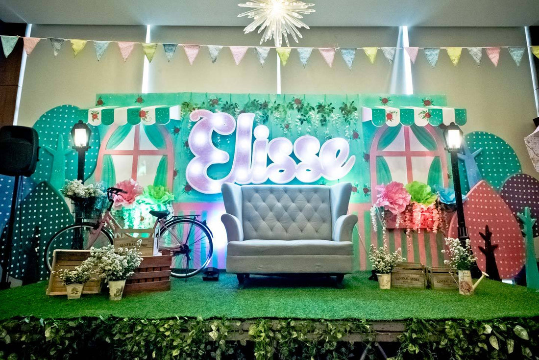 Dainty and Shabby Elisse